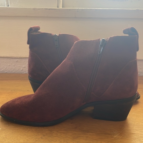 NWOT Rust Color Suede Boots - Picture 7 of 11